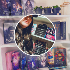 chaoticcaffeinatedbookgremlin ▪︎Manda▪︎