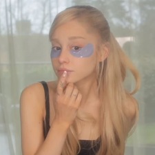 amiya ⋆⁺₊❅⋆ ⁺₊❆⋆