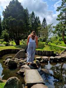 Natalie L Greig