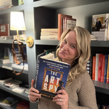 Lindsey Postlethwait