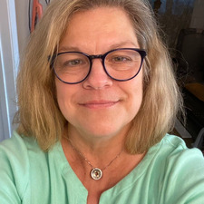 Barbara Wood