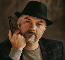 Аляксандр Карнаўх