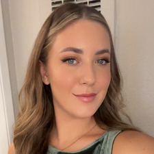 Alexandra Winfield
