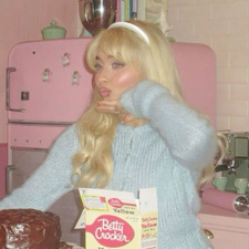 molly ˚୨୧⋆｡˚ ⋆