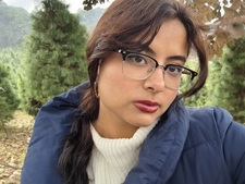 Ale Mondragón