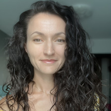 Мадлен Нишанян-Стойкова