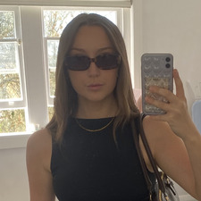 Mia
