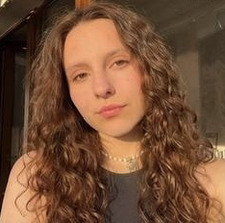 Іліана Довженко