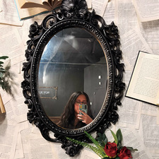 Emma Sofia  (TheBookishLatina)