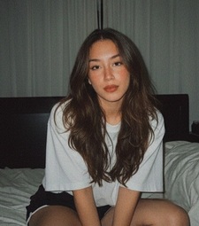 laura 🧸