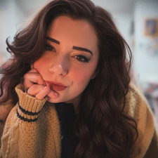 Mandy (MustbeManders)