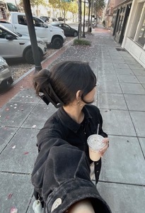 Liv {Semi ia⋅˚୨୧}