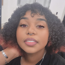 Laluna (is seeing BTS 04.25) ☽