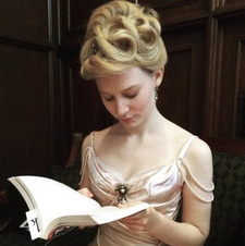 kelli ≽^•⩊•^≼