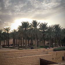 مكتبة حنان الخطابي تقارير كتب منوعه