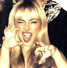 maria ・゜✭・.・✫・