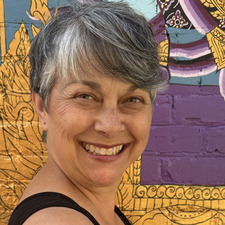 Lynn McNabb (Devora)