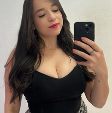 Camila Gomes