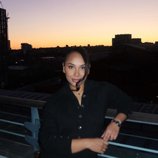 Aphinya Davies