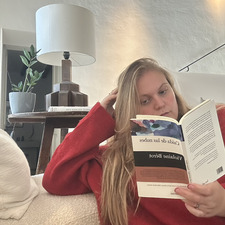 Leah - Whatleahsreading