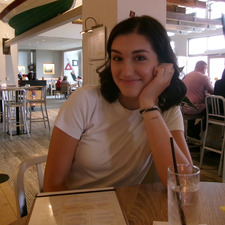 Nadia t