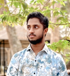 Sahid  বইপোকা