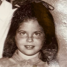Laura Hellen