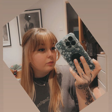 B 🐝