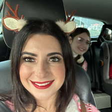 Danielle Victor Hastings (Elleliterates)