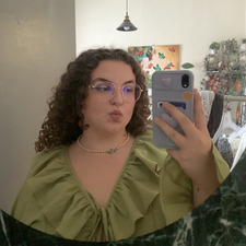 ₊✩‧₊˚ eme ˚₊✩‧₊