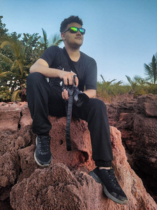 Damián J