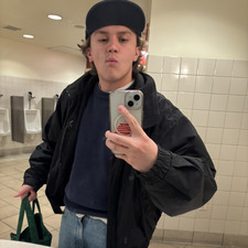 Max Ryan