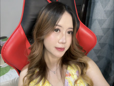 Evie (slow reading mode☹️)