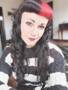 Mimi R
