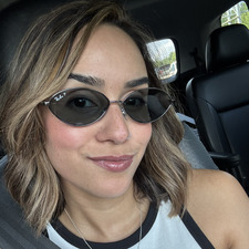 Laura U
