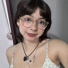 Nikole :3