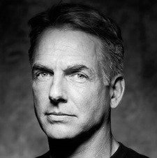 Mark Harmon  Thomas 