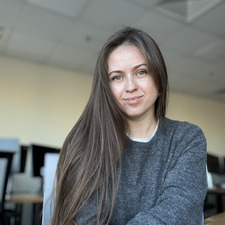 Олена Калашник