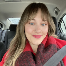 chloe ‎♡‧₊˚