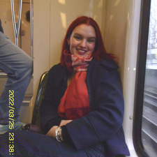 Holl’s Book Corner