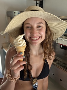 Grace Feld