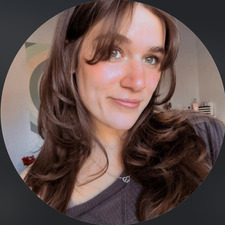 alivia ❀⋆.ೃ࿔*:･