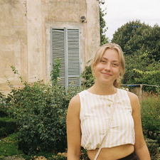 Zoë Oomkens