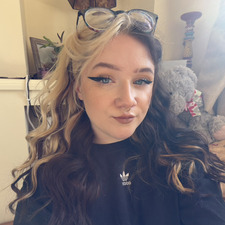 chloe 