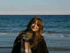 ishraq ✿ (semi-ia)