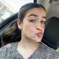 Sara Comisky