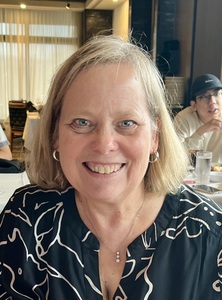 Lori Schreckengast