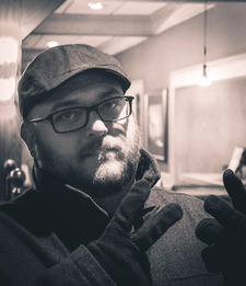 Jonathan Holmes