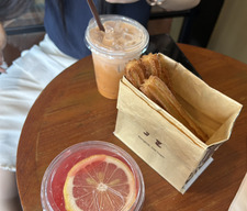 น้ำพระจันทร์