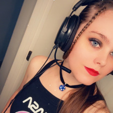 Mya Brunzel